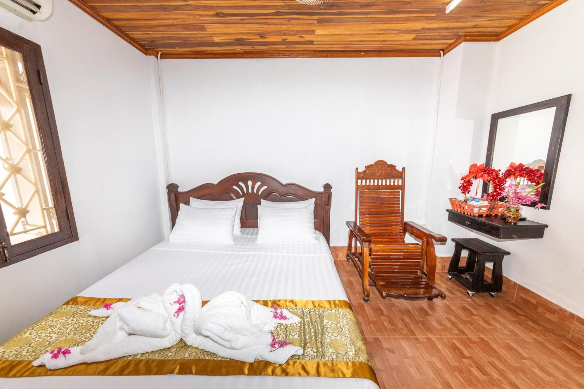 Nirasim Villa Luang Prabang Exterior photo